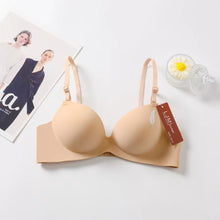 Load image into Gallery viewer, Seamless Feather Design Hand Shape Medium Padded Daily Wear Bra