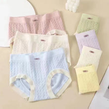 Load image into Gallery viewer, Lining Soft & Smooth Panties