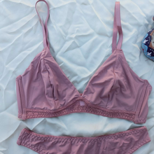 Load image into Gallery viewer, Very Soft & Smooth Non Padded Bra & Thongs Set ( SHEIN)