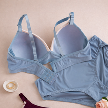 Load image into Gallery viewer, Bow Design Soft & Smooth Padded Bra & Panty Set