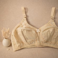 Load image into Gallery viewer, Pack of 2 Xoxo Very Fine Quailty Centre Design Bra's
