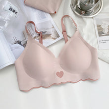 Load image into Gallery viewer, Heart Design Elastane Silicon Type Daily Wear Single Padded Bra With Removeable Pads
