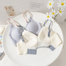 Load image into Gallery viewer, Heart Design Elastane Silicon Type Daily Wear Single Padded Bra With Removeable Pads