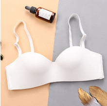 Load image into Gallery viewer, Smooth Half Cup Non Wired Pushup Bra