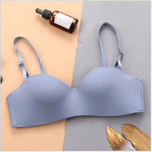 Load image into Gallery viewer, Smooth Half Cup Non Wired Pushup Bra