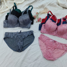 Load image into Gallery viewer, Shinny Bridal Wear Pushup Bra & Panty Set