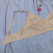 Load image into Gallery viewer, Very Soft & Smooth Traditional Chicken Bra