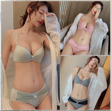 Load image into Gallery viewer, Dotted Bow Style Medium Padded Double Stripped Bra & Underwear Set