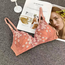 Load image into Gallery viewer, Flower Design Thin Padded Deep Cleavage Daily Wear Bra ( Only Bra )
