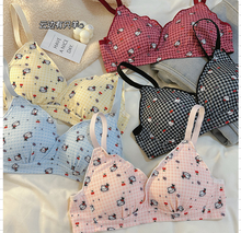 Load image into Gallery viewer, Flowers & Kitty Design Very Soft & Smooth Bra