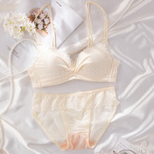 Load image into Gallery viewer, Very Soft & Smooth Lace Design Bra Set
