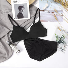 Load image into Gallery viewer, 3/4 Cup Very Soft &amp; Smooth T-Shirt Single Padded Bra Set
