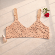 Load image into Gallery viewer, Small Flower Design Very Fine Quailty Daily Wear Jersey Bra
