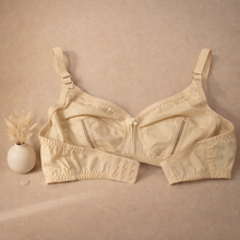 Load image into Gallery viewer, Pack of 2 Xoxo Very Fine Quailty Centre Design Bra's
