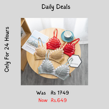 Load image into Gallery viewer, Crochet Thin Light Padded Leaf Design Bra
