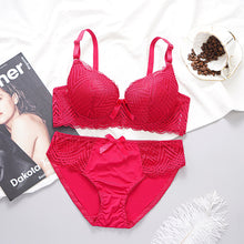 Load image into Gallery viewer, Deep Cup Laced Wired Single Padded Pushup Bra Set
