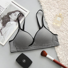 Load image into Gallery viewer, Dotted Cross Type Soft &amp; Smooth Wireless Padded Bra
