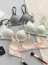 Load image into Gallery viewer, Dotted Cross Type Soft &amp; Smooth Wireless Padded Bra

