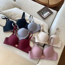 Load image into Gallery viewer, Love Design Seamless Very Soft Medium Padded Daily Wear/T-Shirt Bra
