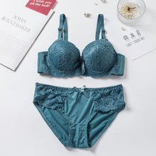 Load image into Gallery viewer, Lace Wired Flower Design Medium Padded Bra &amp; Panty Set
