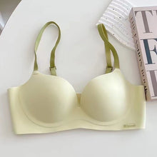 Load image into Gallery viewer, Very Soft Double Padded Seamless Cool  T-Shirt Bra
