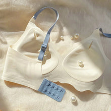 Load image into Gallery viewer, Elastane Silicon Type Daily Wear Single Padded Bra With Removeable Pads

