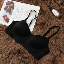 Load image into Gallery viewer, Very Very Thin &amp; Light Padded Seamless Daily Wear Bra
