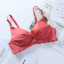 Load image into Gallery viewer, Smooth Elastane Curved Bra
