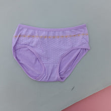 Load image into Gallery viewer, Mid Dotted Cotton  Underwear
