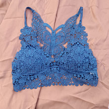 Load image into Gallery viewer, Butterfly Back Crochet Bra

