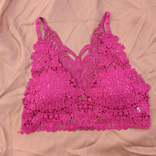 Load image into Gallery viewer, Butterfly Back Crochet Bra
