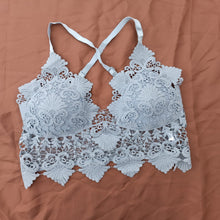 Load image into Gallery viewer, Cross Straps Crochet Bra
