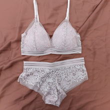 Load image into Gallery viewer, Triangle Shaped Bra &amp; Panty Set
