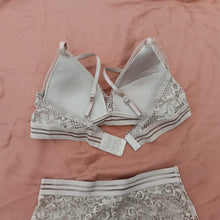 Load image into Gallery viewer, Triangle Shaped Bra &amp; Panty Set
