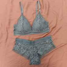 Load image into Gallery viewer, Triangle Shaped Bra &amp; Panty Set
