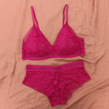 Load image into Gallery viewer, Triangle Shaped Bra &amp; Panty Set
