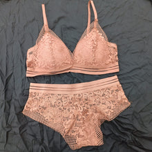 Load image into Gallery viewer, Triangle Shaped Bra &amp; Panty Set
