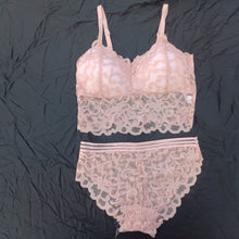 Load image into Gallery viewer, Flower Bra &amp; Panty Set
