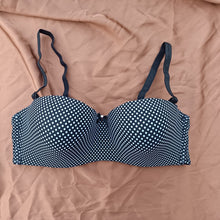 Load image into Gallery viewer, Dotted Smooth Half Cup Wired Bra with Removeable Straps
