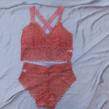 Load image into Gallery viewer, Cross Straps Bra Set

