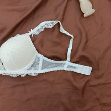 Load image into Gallery viewer, Laced High Stripped Double Padded Pushup Bra Set
