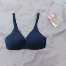 Load image into Gallery viewer, Xoxo 3/4 Very Light &amp; Comfortable Padded Bra
