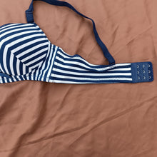 Load image into Gallery viewer, Xoxo Elegant Strips Style  Padded Bra With Removeable Straps
