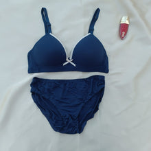 Load image into Gallery viewer, Soft Elastane Bow Single Padded Bra &amp; Panty Set With Removeable Straps
