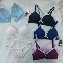Load image into Gallery viewer, Soft Elastane Bow Single Padded Bra &amp; Panty Set With Removeable Straps
