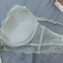 Load image into Gallery viewer, Wide Stripped Double Padded Wired  Laced Bra
