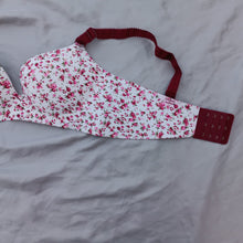 Load image into Gallery viewer, Small Red Flower Single Padded Wide Strap Bra With Removeable Straps
