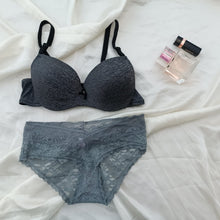 Load image into Gallery viewer, Wired Foamy Double Padded Thin Straps Pushup Bra With Changing Color Panty
