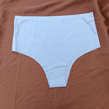 Load image into Gallery viewer, Simple Seamless Underwear
