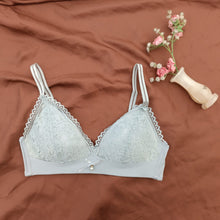 Load image into Gallery viewer, Floral Design Very Soft &amp; Light Padded Bra
